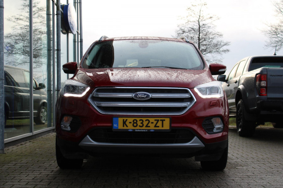 Ford Kuga 1.5 EcoBoost Titanium | Trekhaak 2000KG | Cruise Control | Stoel + Stuurverwarming | Navigatie | Parkeersensoren | Climate Control |