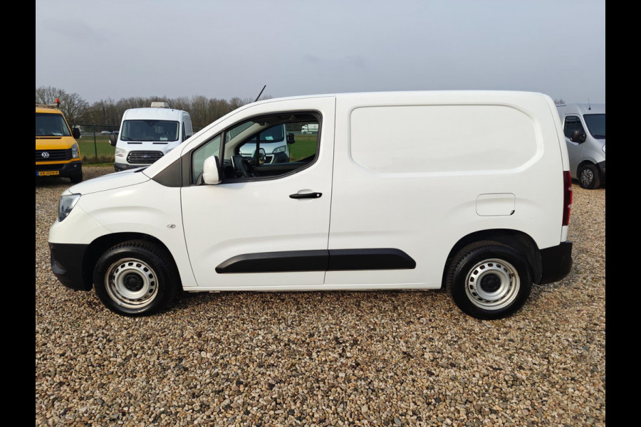 Opel Combo 1.5D L1H1 Edition , Euro 6 , 1e Eig. Airo , navi , apk 12-2025 , Nette bus