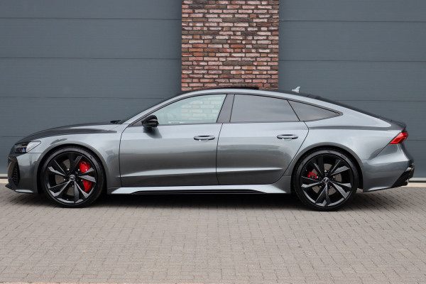 Audi A7 Sportback 4.0 TFSI RS 7 Quattro Aut8 | Vierwielbesturing | Keramisch | Adaptive Cruise Control | HUD | Bang&Olufsen | Stoelventilatie | Nappa Leder | Assistentiepakket City/Tour | Matrix-LED | Soft-Close |