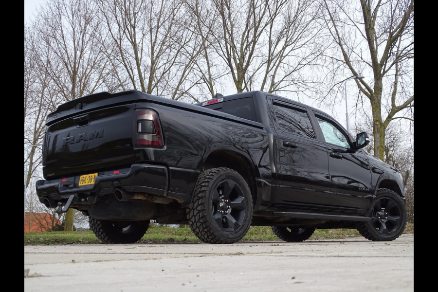 Dodge Ram 1500 Bighorn 5.7 V8 4x4 Crew Cab