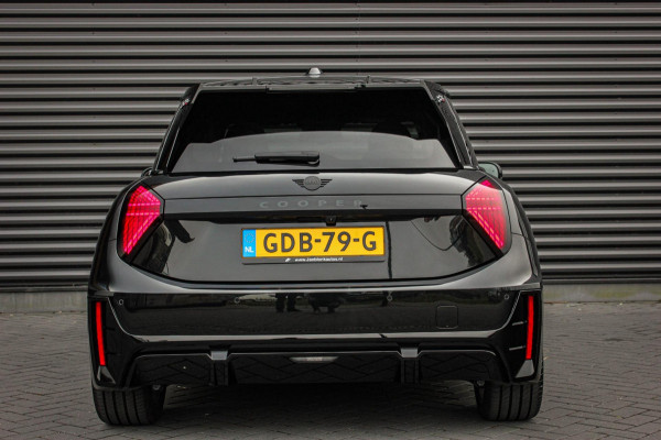 MINI Cooper E John Cooper Works M 40.7 kWh / VERLAGINGSVEREN / INCL. BTW / PANO-DAK / LEDEREN BEKLEDING / 18'' WHEELS / FULL