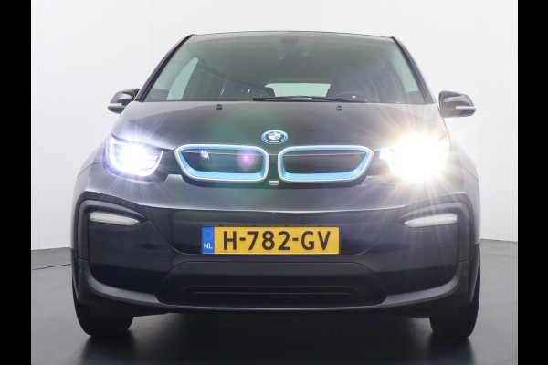 BMW i3 Executive Edition 120Ah 42 kWh UNIEKE KMSTAND | VAN: €22.900,- VOOR: €19.877,- UW LENTEVOORDEEL: € 3.023,-