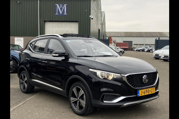 MG ZS EV Luxury 45 kWh ORIG. NL. NAP KM. | TREKHAAK | LEDER | PANO