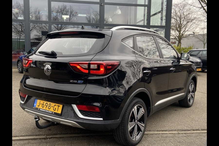 MG ZS EV Luxury 45 kWh ORIG. NL. NAP KM. | TREKHAAK | LEDER | PANO