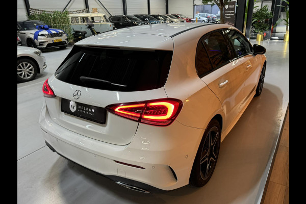 Mercedes-Benz A-Klasse 180 Business Solution AMG Garantie Night Pakket Xenon Ambient Light Leder Rijklaar