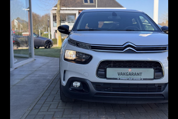 Citroën C4 Cactus 1.2 PureTech Shine | Navigatie, Parkeercamera, Cruise control, Apple CarPlay/Android auto, 16 inch