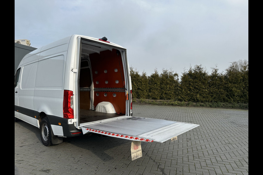 Mercedes-Benz Sprinter 316 CDI 164 PK / L2H2 / !! TREKHAAK !! / DHOLLANDIA LAADKLEP / CAMERA / AIRCO / CRUISE