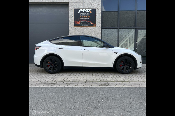 Tesla Model Y Wit 2023 MMX PACK STAGE 2