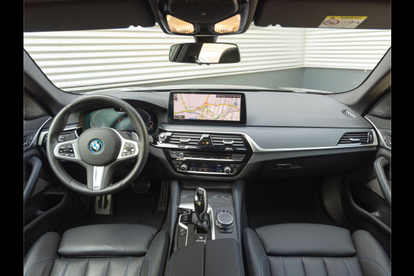 BMW 5 Serie Touring 530e M-Sport - Harman Kardon - Driving Ass Prof - 2x TV - Trekhaak - Head-Up