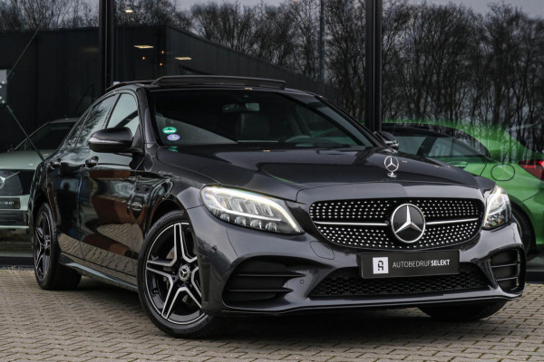 Mercedes-Benz C-Klasse 180 AMG - PANO - CAMERA - CARPLAY - VOL!!