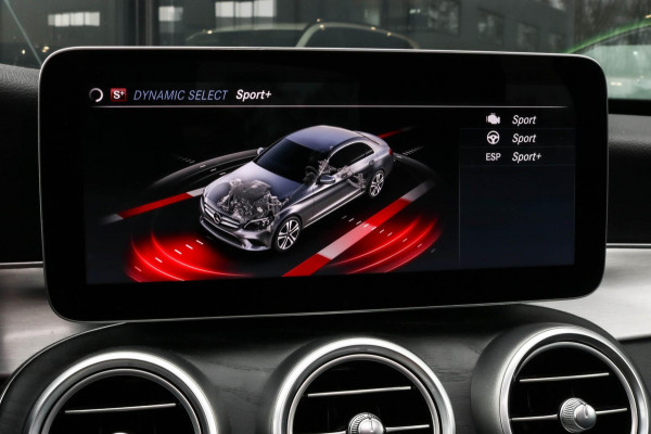 Mercedes-Benz C-Klasse 180 AMG - PANO - CAMERA - CARPLAY - VOL!!