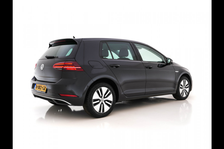 Volkswagen e-Golf Aut. *VIENNA-FULL-LEATHER | HEAT-PUMP | ADAPTIVE-CRUISE | FULL-LED | HEATED-SEATS | BLIS | DIGI-COCKPIT | NAVI-FULLMAP | SPORT-SEATS | CCS-FASTLOADER | KEYLESS | DAB+ | ECC | AMBIENT-LIGHT |