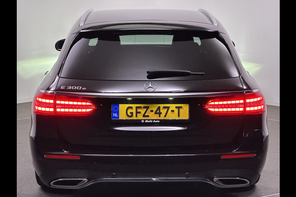 Mercedes-Benz E-Klasse Estate 300 e AMG Plug In Hybrid PHEV | Schuifdak | Trekhaak af Fabriek | Widescreen Navi | Multibeam LED | Apple Carplay | Camera | Alcantara Sportstoelen Verwarmd  |