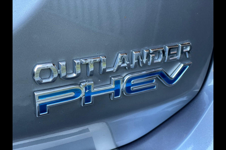 Mitsubishi Outlander 2.4 PHEV Intense+ CARPLAY/ACC/RUITJES LEDER/360CAMERA