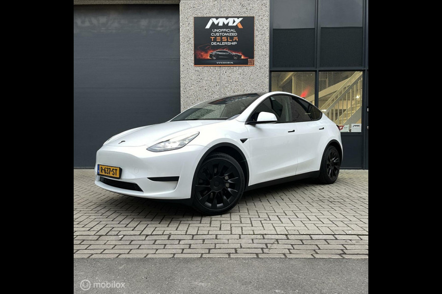 Tesla Model Y 2023 WIT RWD 2023 20" VELGEN MMX PACK