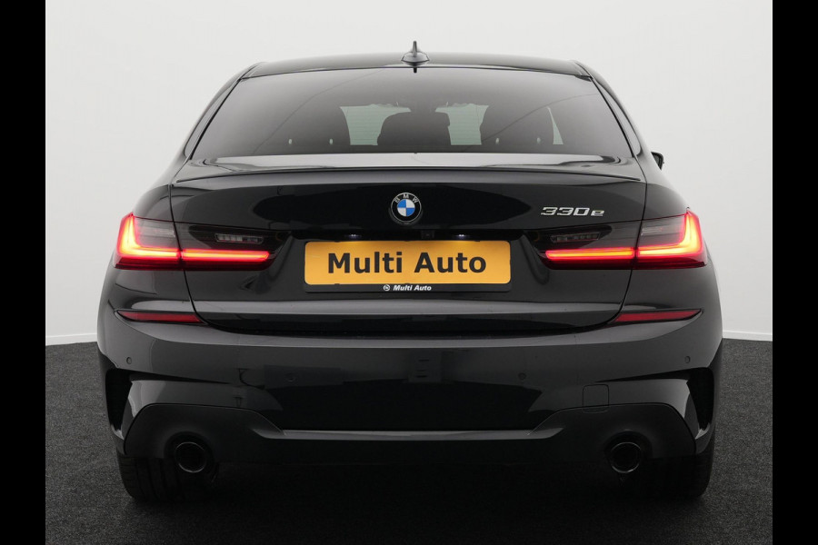 BMW 3-serie 330e M Sport Shadow Plug in Hybrid PHEV | Camera | LED | Elektrische Stoelen Memory | Carplay | Sfeerverlichting | 19'' L.M. |