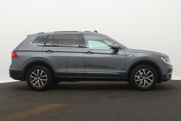 Volkswagen Tiguan Allspace 1.5 TSI Comfortline Automaat (PANORAMADAK, STOELVERWARMING, PARKEERSENSOREN, MASSAGE STOELEN, 1e EIGE)