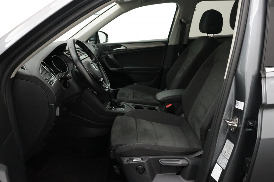 Volkswagen Tiguan Allspace 1.5 TSI Comfortline Automaat (PANORAMADAK, STOELVERWARMING, PARKEERSENSOREN, MASSAGE STOELEN, 1e EIGE)