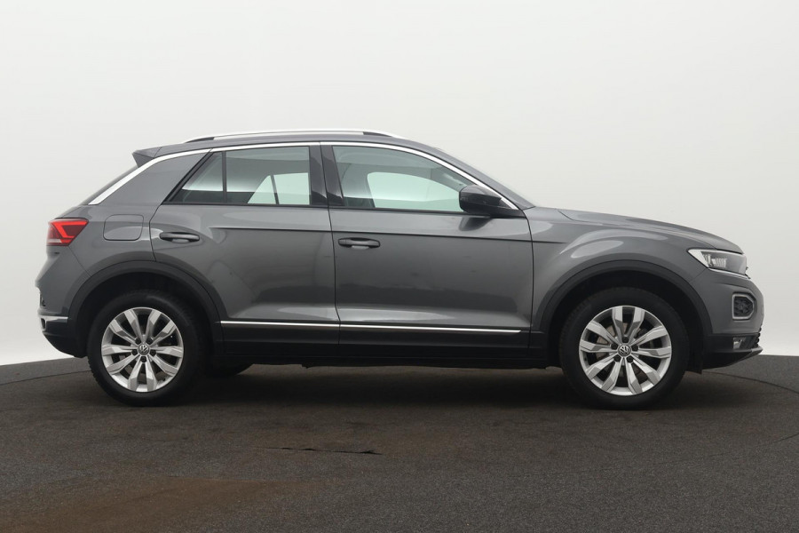 Volkswagen T-Roc 1.5 TSI Sport Automaat (DIGITALE COCKPIT, ADAPTIVE CRUISE, CARPLAY, NAVIGATIE, PDC, TREKHAAK, 1e EIGENAAR)