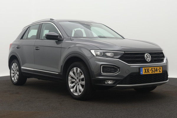 Volkswagen T-Roc 1.5 TSI Sport Automaat (DIGITALE COCKPIT, ADAPTIVE CRUISE, CARPLAY, NAVIGATIE, PDC, TREKHAAK, 1e EIGENAAR)