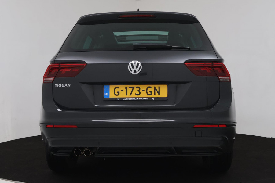 Volkswagen Tiguan 1.5 TSI ACT Comfortline (PANORAMADAK, STOELVERWARMING, CARPLAY, CLIMA, MASSAGE STOELEN, 1e EIGENAAR)