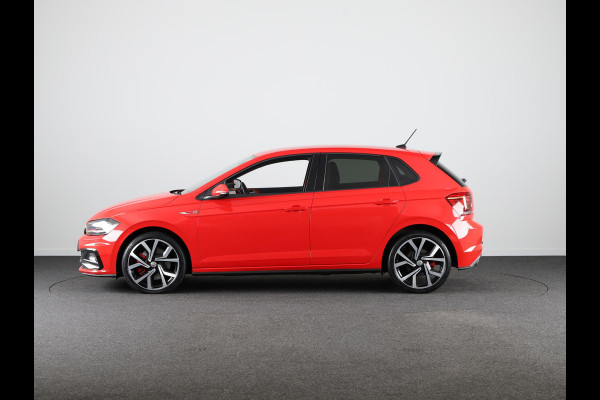 Volkswagen Polo 2.0 TSI GTI 200PK | Automaat (DSG) | 18 Inch | Led | Navigatie | Digitaal dashboard