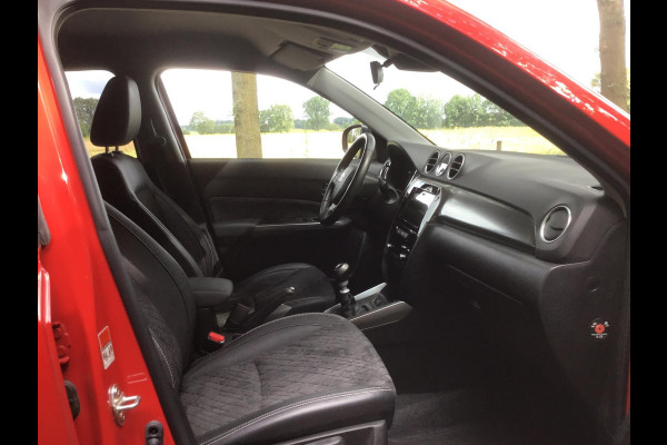 Suzuki Vitara 1.4 Boosterjet Style Smart Hybrid. 1e eig./dealeronderhouden met 2 jr. APK