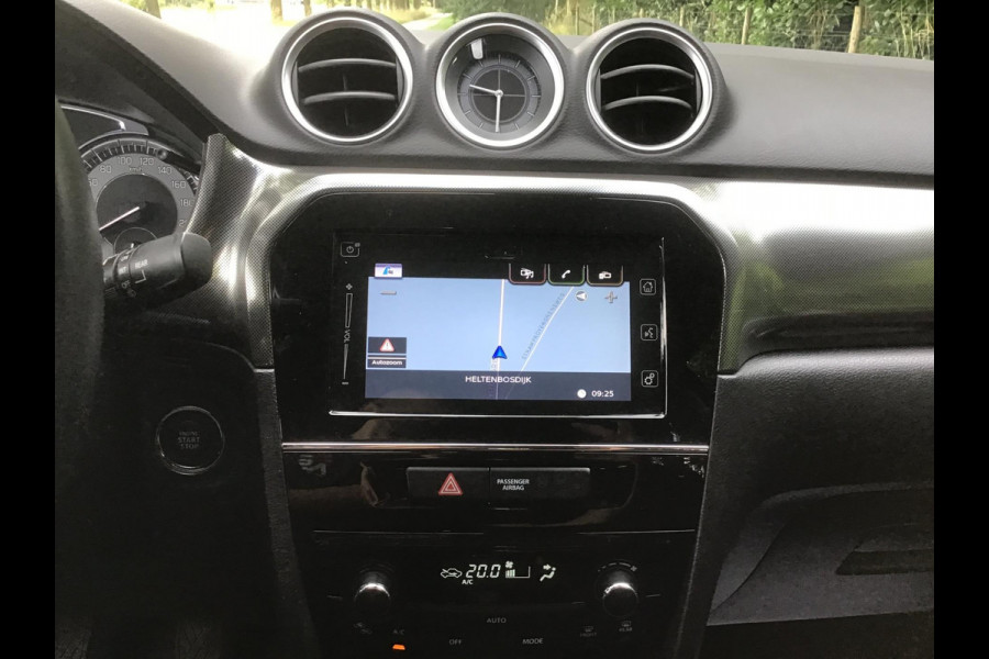 Suzuki Vitara 1.4 Boosterjet Style Smart Hybrid. 1e eig./dealeronderhouden met 2 jr. APK