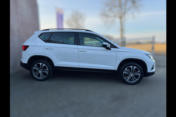 Seat Ateca 1.0 EcoTSI Style TREKHAAK / CAMERA / CARPLAY / NAVI / CRUISE / LMV / NL AUTO / PDC / INKLAPB SPIEGELS / ECC