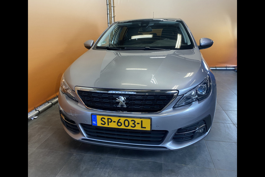 Peugeot 308 1.2 PureTech Blue Lease Executive panodak navi winterset