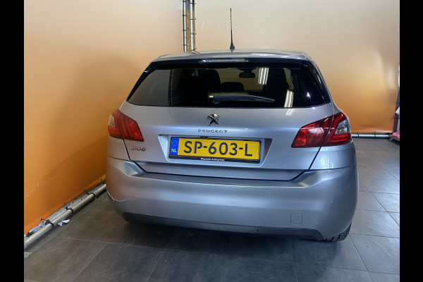 Peugeot 308 1.2 PureTech Blue Lease Executive panodak navi winterset