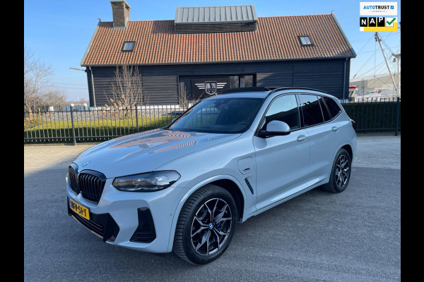 BMW X3 XDrive30e M-Sport 292pk Panodak 360camera Leder Head up Sfeer Elektrische koff