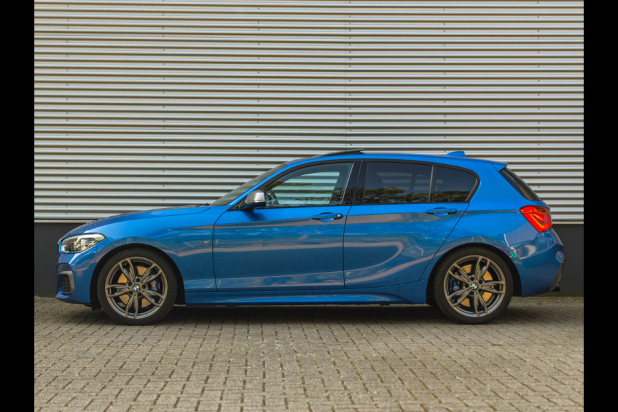 BMW 1-serie M140i - Dak - Harman Kardon - Camera - Navi Prof