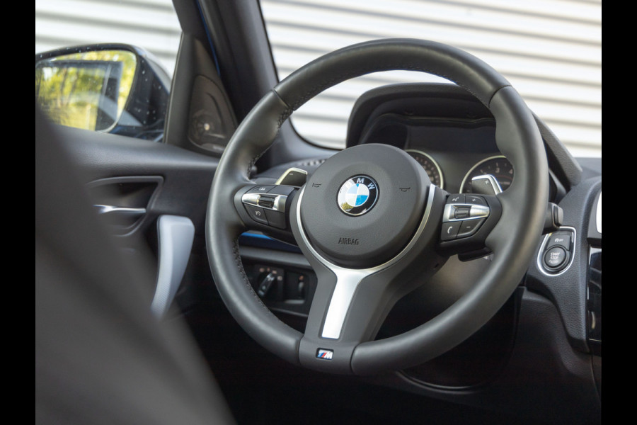 BMW 1-serie M140i - Dak - Harman Kardon - Camera - Navi Prof