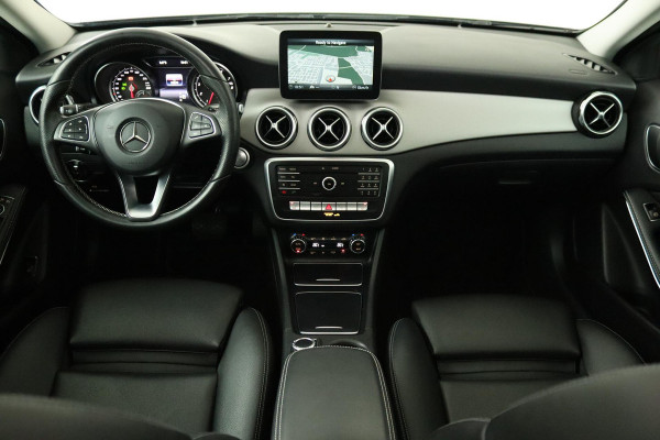 Mercedes-Benz GLA 250 Premium Plus (PANORAMADAK, NAVIGATIE, CLIMA, CAMERA, LED, LEDER, STOELVERWARMING, GOED ONDERHOUDEN)