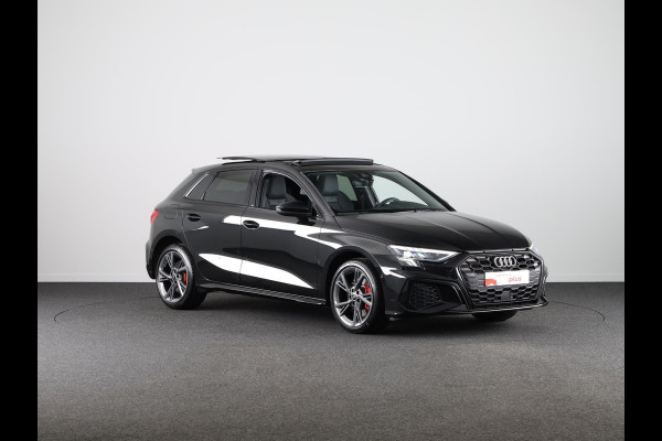 Audi A3 Sportback 45 TFSI e S edition Competition 245pk Plug in Hybrid | Panoramadak | Stoelverwarming | Parkeercamera | Adaptieve cruise controle