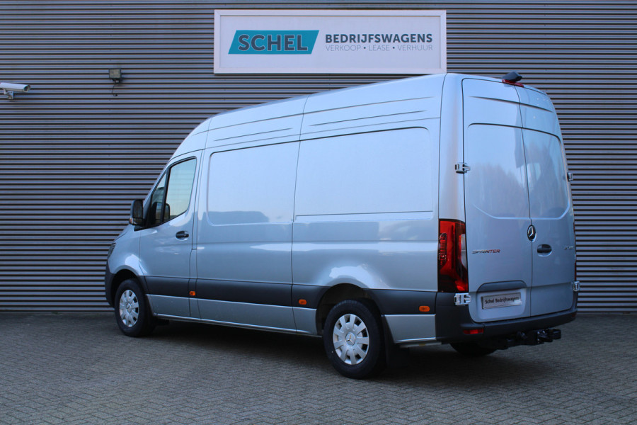 Mercedes-Benz Sprinter 317CDI L2H2 Select - LED - Mbux 10 - 3.5t Trekhaak - Geveerde Stoel - Betimmering - Camera - Carplay - Bind spot - Cruise - Rijk