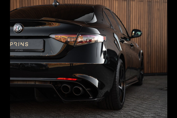 Alfa Romeo Giulia 2.9 V6 Quadrifoglio | Akrapovic | Veel carbon! | CarPlay | Adapt. cruise