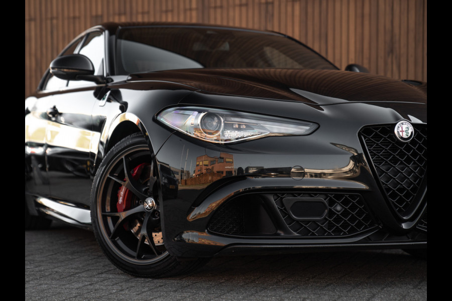 Alfa Romeo Giulia 2.9 V6 Quadrifoglio | Akrapovic | Veel carbon! | CarPlay | Adapt. cruise