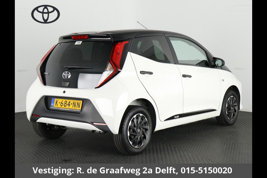 Toyota Aygo 1.0 VVT-i X-Fun Bi-Tone | Airco | Bluetooth | Privacy Glass |