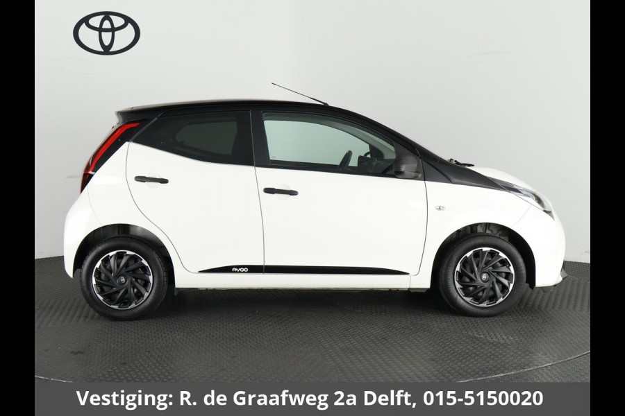 Toyota Aygo 1.0 VVT-i X-Fun Bi-Tone | Airco | Bluetooth | Privacy Glass |