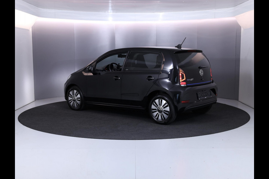 Volkswagen e-Up! e-up! Style United 83 pk | Navigatie via App | Parkeersensoren achter | Achteruitrijcamera | Cruise control | Autom. airco | Stroelverwarming |