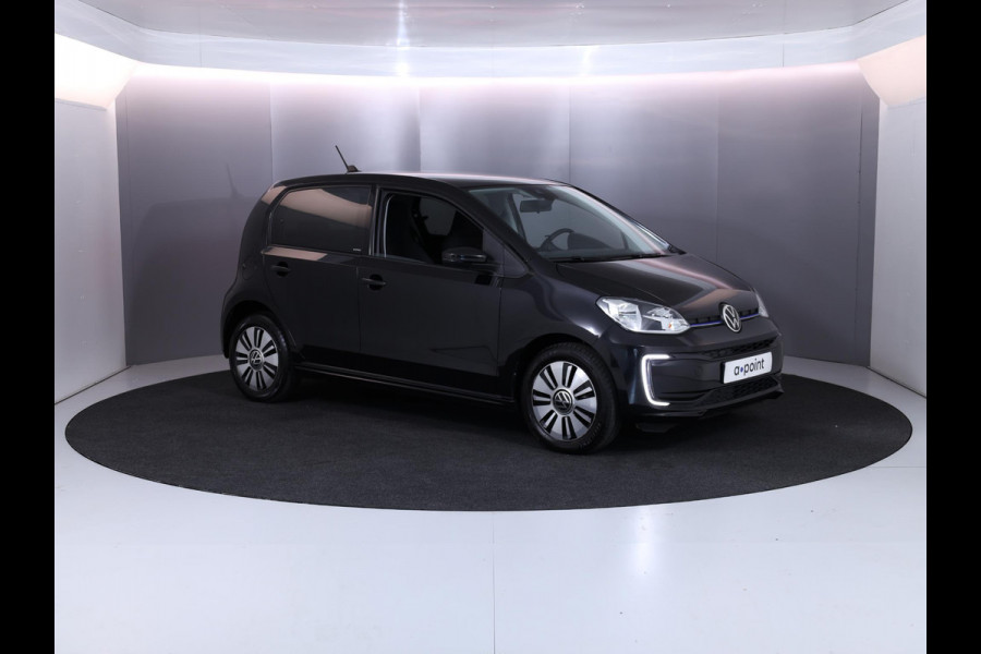 Volkswagen e-Up! e-up! Style United 83 pk | Navigatie via App | Parkeersensoren achter | Achteruitrijcamera | Cruise control | Autom. airco | Stroelverwarming |