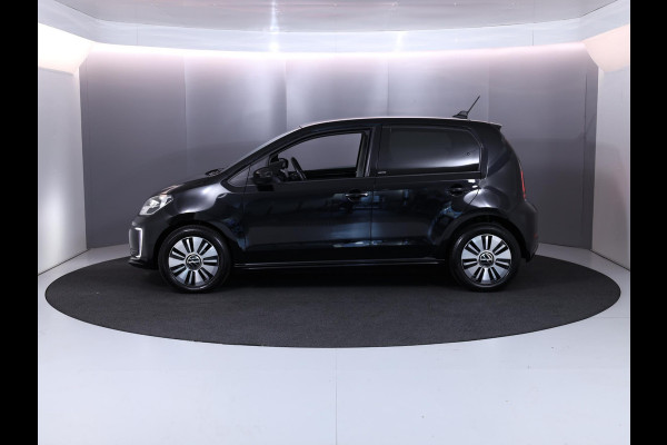 Volkswagen e-Up! e-up! Style United 83 pk | Navigatie via App | Parkeersensoren achter | Achteruitrijcamera | Cruise control | Autom. airco | Stroelverwarming |