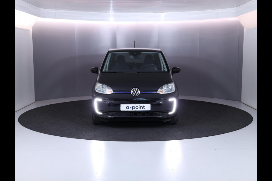 Volkswagen e-Up! e-up! Style United 83 pk | Navigatie via App | Parkeersensoren achter | Achteruitrijcamera | Cruise control | Autom. airco | Stroelverwarming |