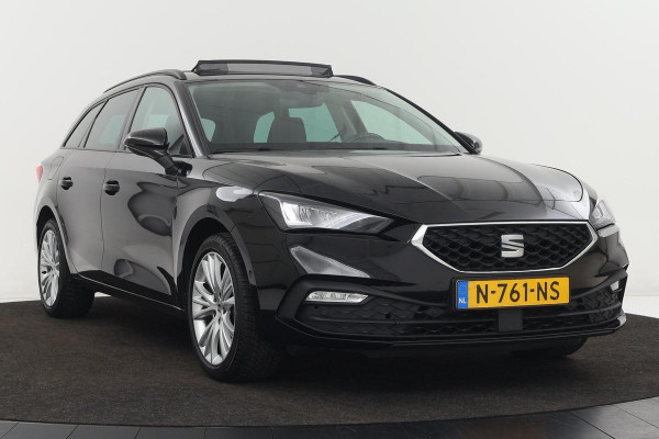 Seat Leon 1.5 TSI Style Intens | Panoramadak | Adaptive cruise | Carplay | Camera | Navigatie | Full LED | Park Assist | Virtual Cockpit