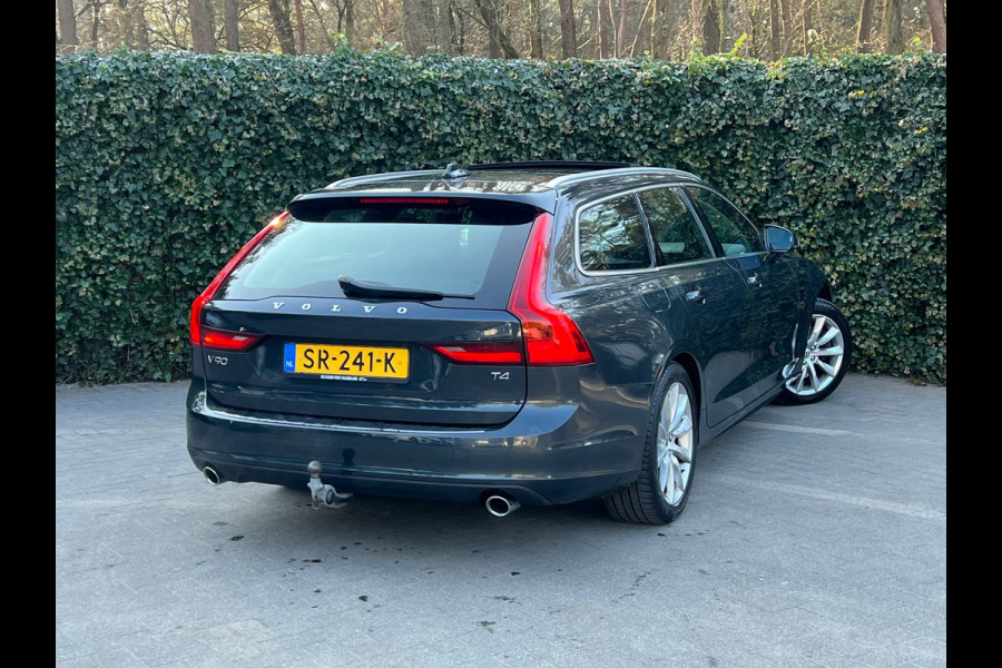 Volvo V90 2.0 T4 Momentum | Pano | Trekhaak | Leer | Navi