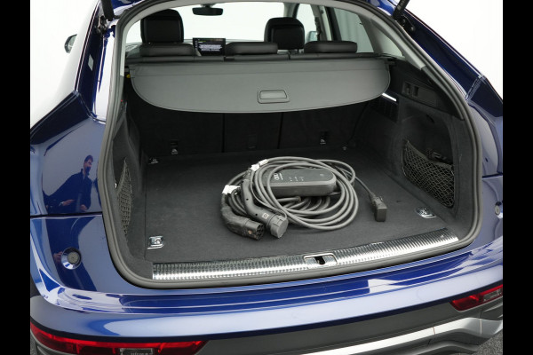 Audi Q5 Sportback 55 TFSI e Quattro S-Line Plug in Hybrid PHEV | Alcantara Sportstoelen | Trekhaak af Fabriek | Adaptive Cruise | Apple Carplay | Virtual | Navigatie | Camera | DAB | Stoelverwarming |