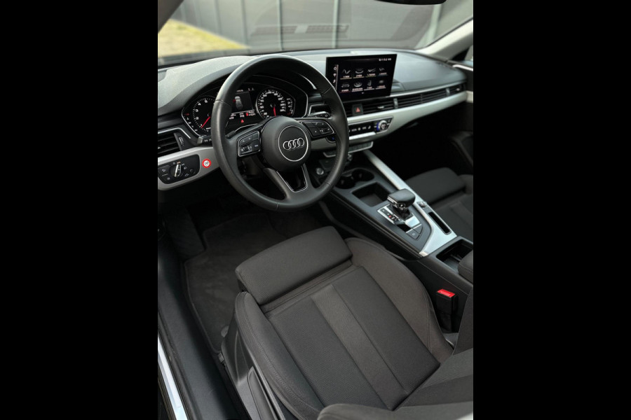 Audi A4 Avant 40 TFSI Launch edition CarPlay Facelift