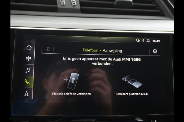 Audi e-tron e-tron 95kWh 408PK 55 Advanced Pro Line Plus Adaptive Cruise Control Quattro 95 kWh 104.000 Nieuw 20" Luchtvering Apple Android  Active-Lane-Assist Connected-Services Bordherkenning Comfort-Sleutel Akoestische zijruiten DAB WiFi Audi-Phone-box Deursluithulp Keyless PTC-Verwarming Bang&Olufsen Spoorwissel-Assist Trekhaak-voorbereid (1800kg) Automatische-NiveauRegeling Fase 3 laden